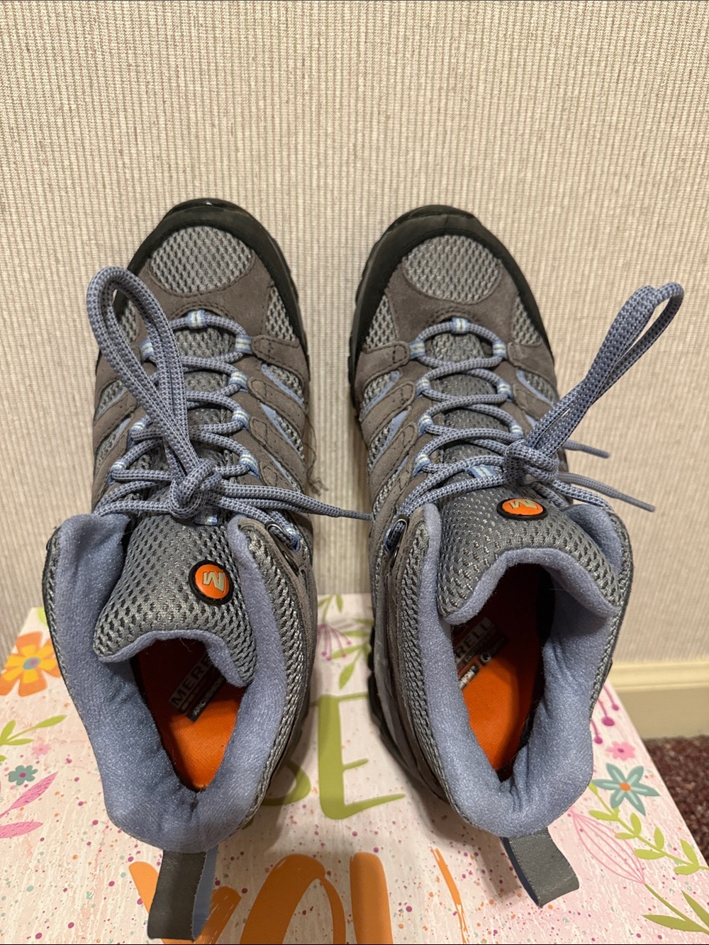 Wmn’s Merrell Grey Hiking Shoes -